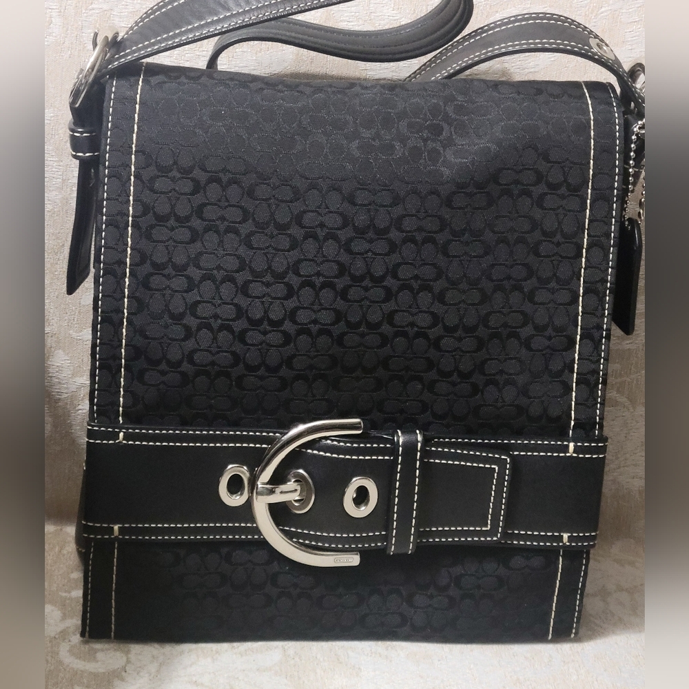 COACH Y2K SOHO SHOULDER BAG